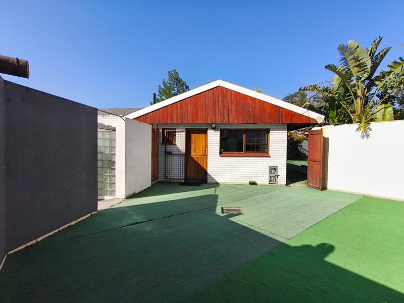 7 Bedroom Property for Sale in Mthata Eastern Cape